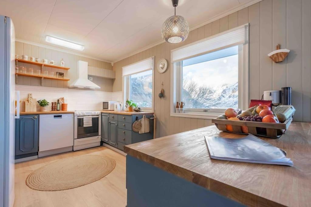 Sundet Lofoten Holiday House Villa Sund  ภายนอก รูปภาพ