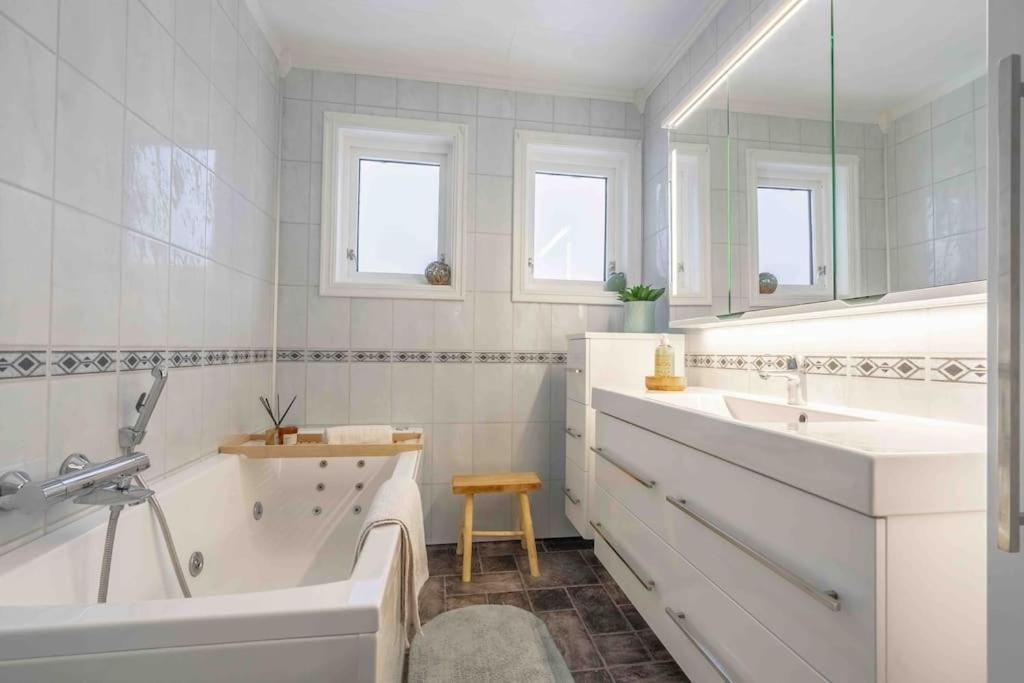 Sundet Lofoten Holiday House Villa Sund  ภายนอก รูปภาพ